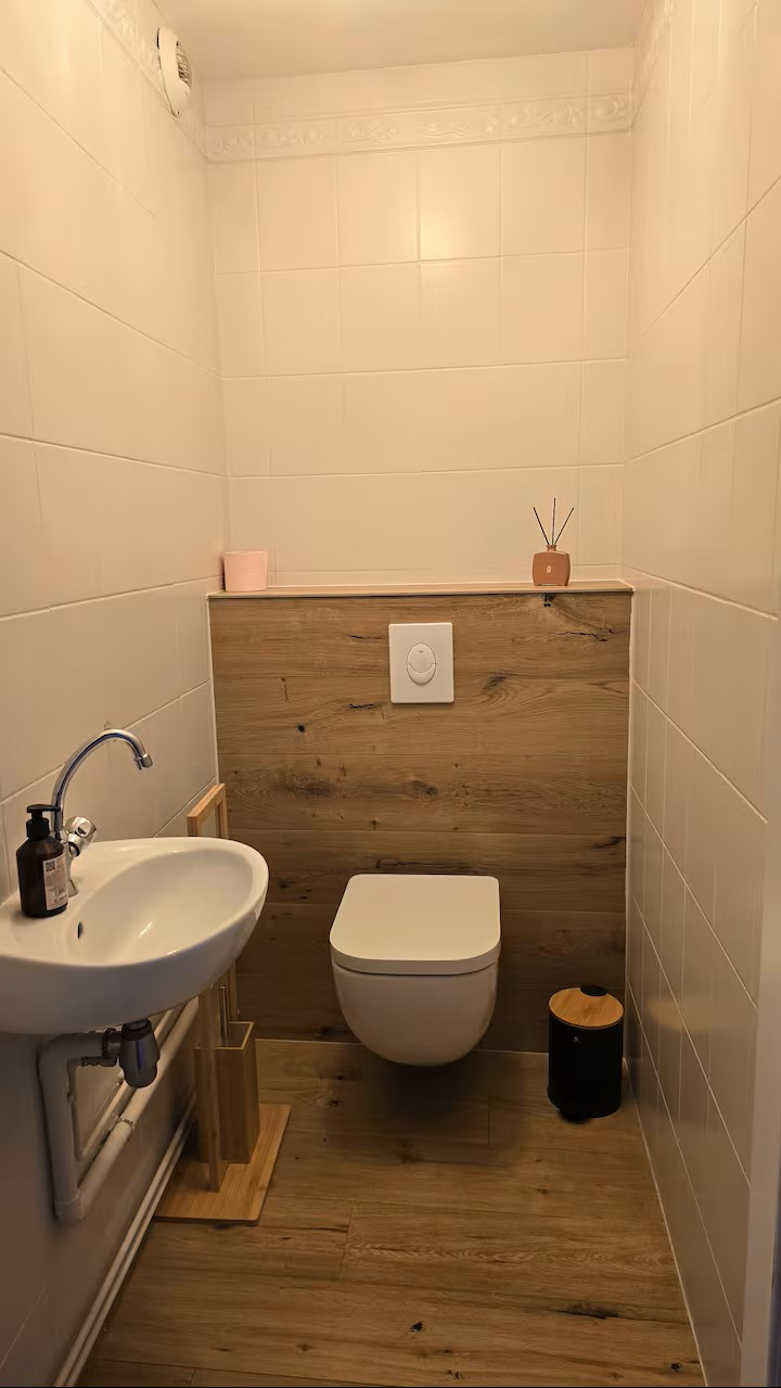 19a7b627-9c0c-4047-bd2b-e94521080450-1259