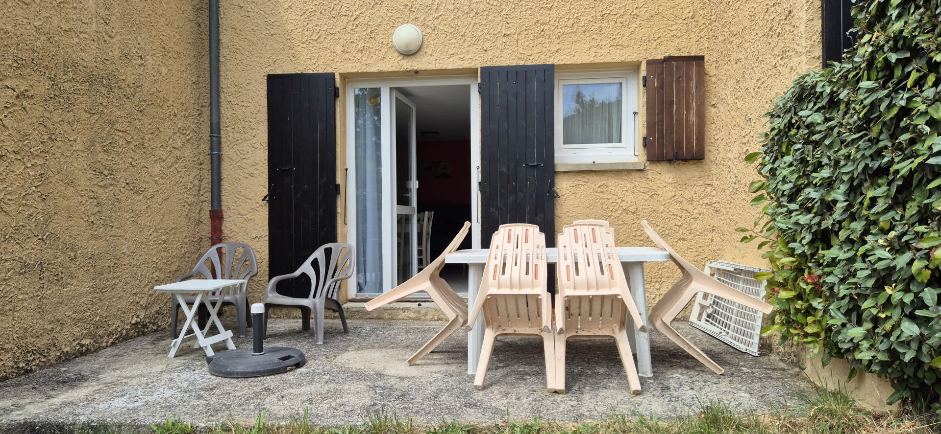 domaine-de-la-blancarde-coin-terrasse-584