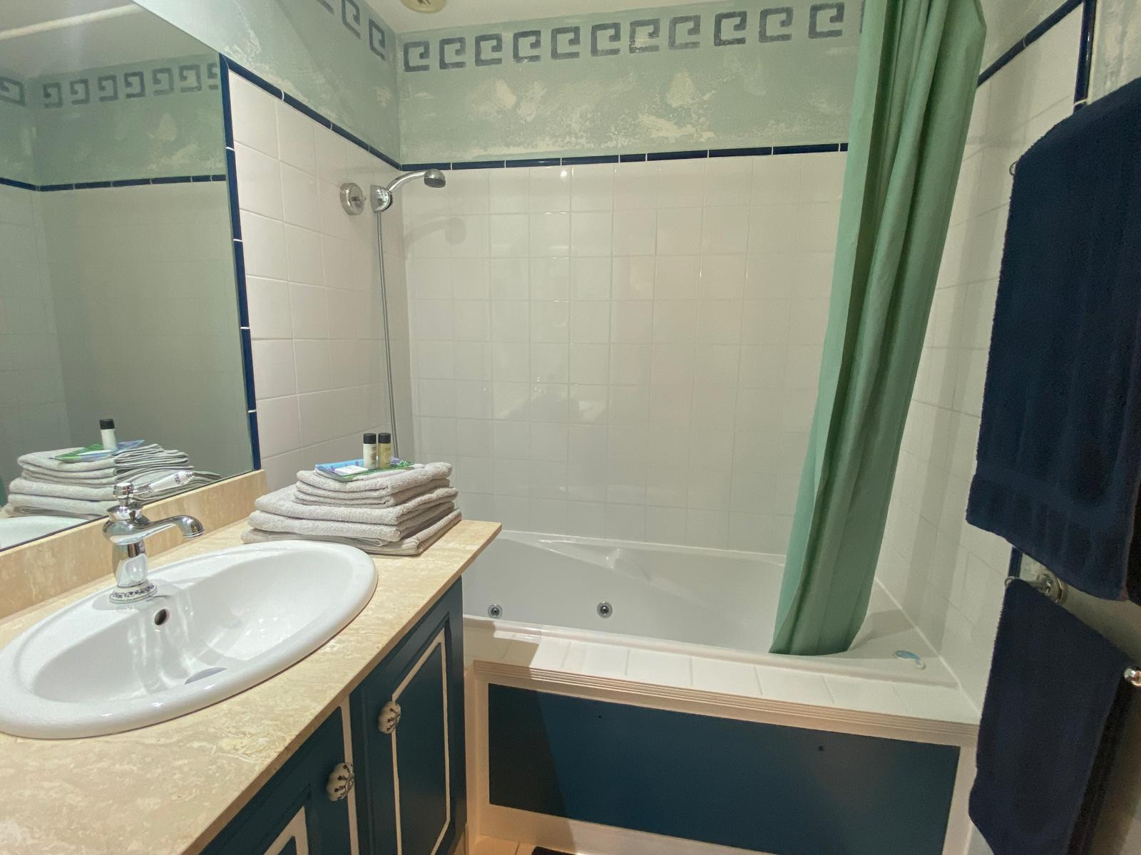 img-20241116-wa0010-1131