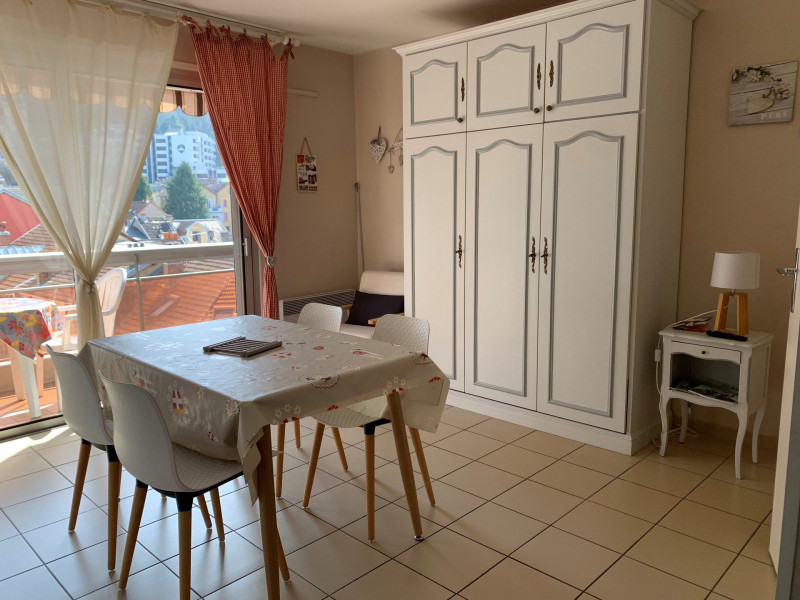 _lv_images__lot_0000110071_02_47594