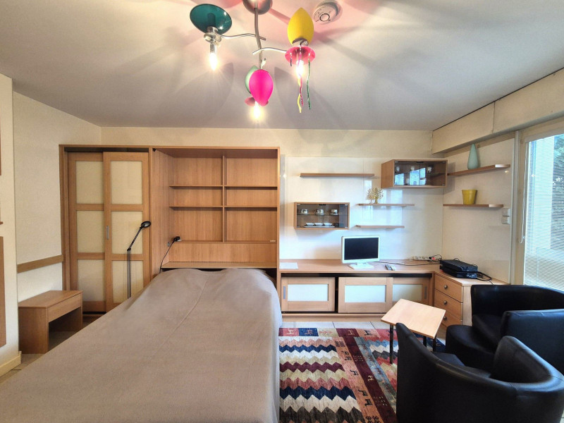 _lv_images__lot_0000586597_09_47071