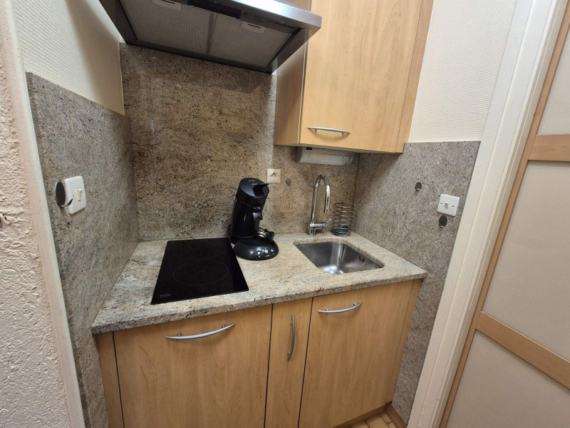 _lv_images__lot_0000586597_10_47072