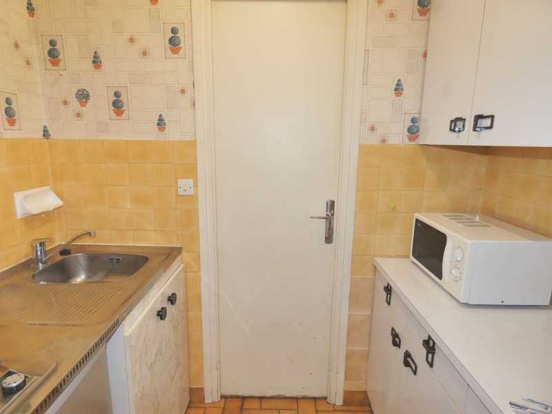 _lv_images__lot_0014001410_03_47693