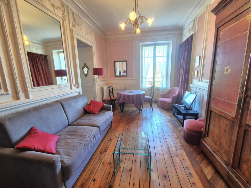 _lv_images__lot_0023700104_01_47224