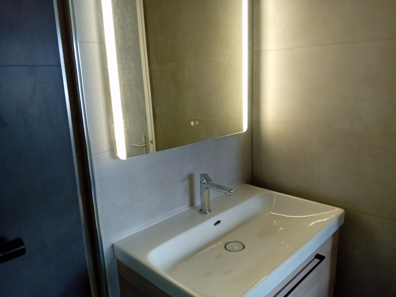 _lv_images__lot_0023816827_09_47627