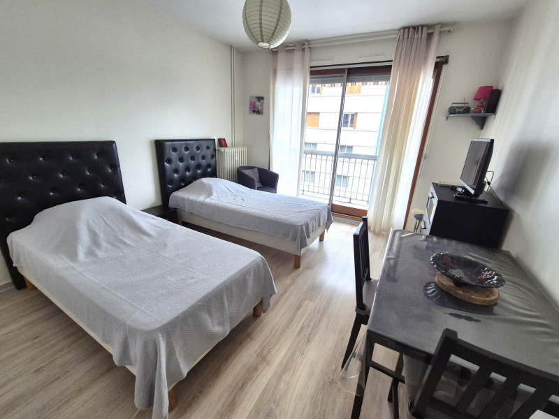 _lv_images__lot_0024600081_01_47192