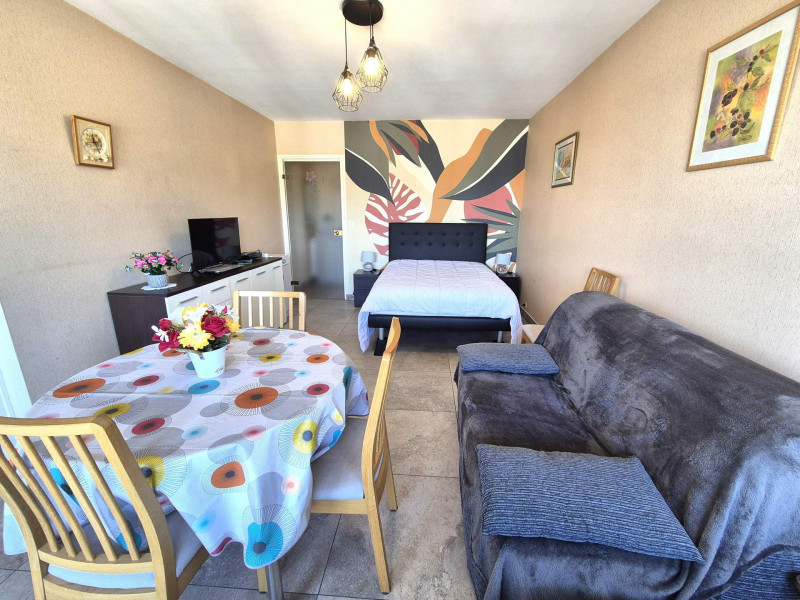 _lv_images__lot_0026700043_01_47646