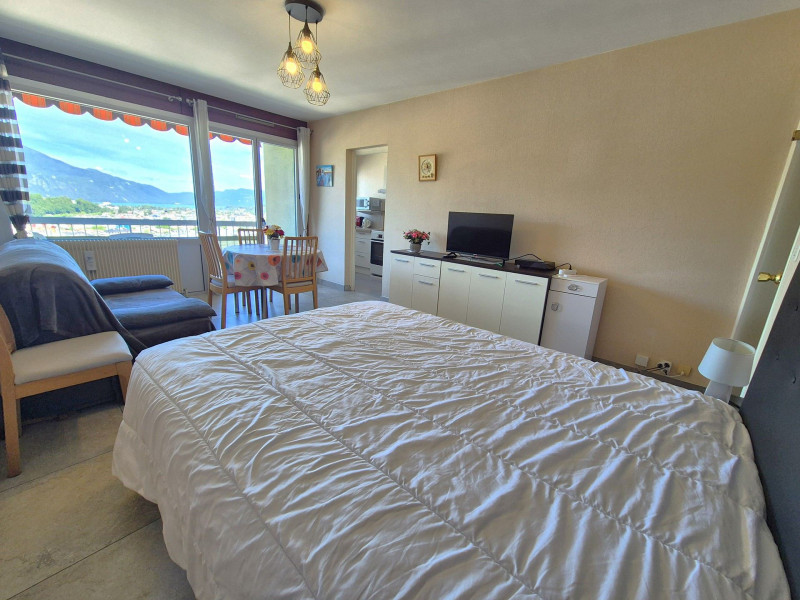 _lv_images__lot_0026700043_04_47649