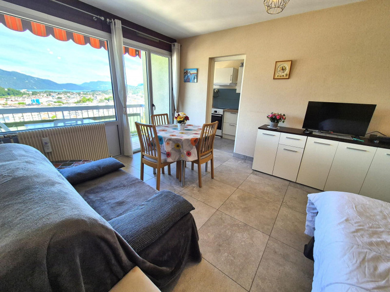 _lv_images__lot_0026700043_08_47653