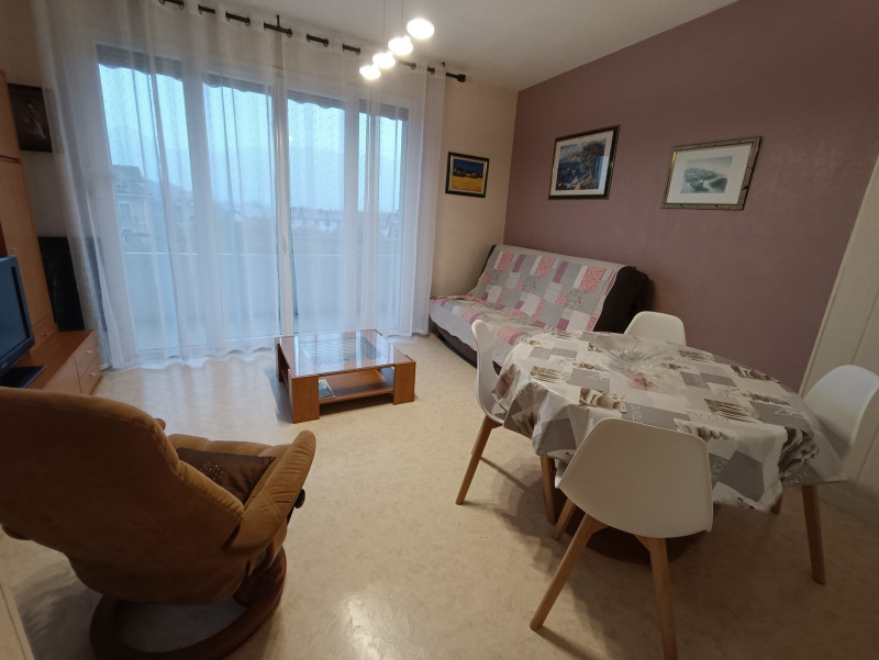 _lv_images__lot_0028100010_07_46953