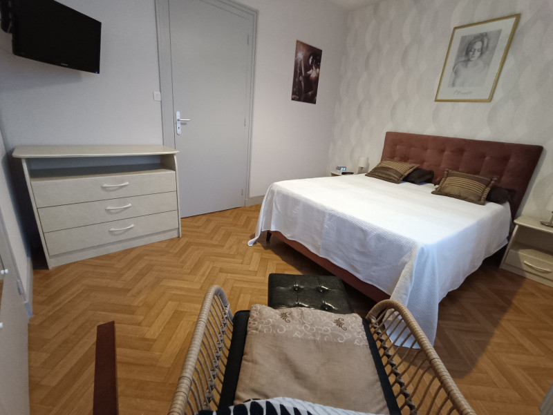 _lv_images__lot_0028100010_09_46955