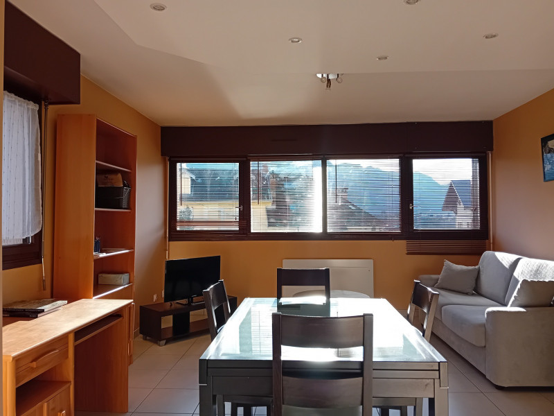 _lv_images__lot_0066006829_02_47788