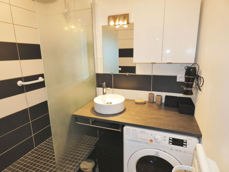 _lv_images__lot_0068376913_04_47380