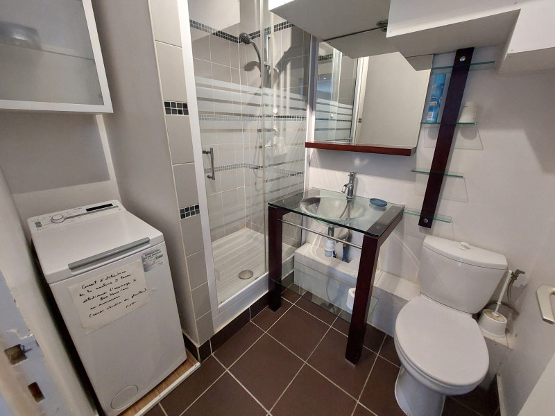 _lv_images__lot_0068376915_08_46975