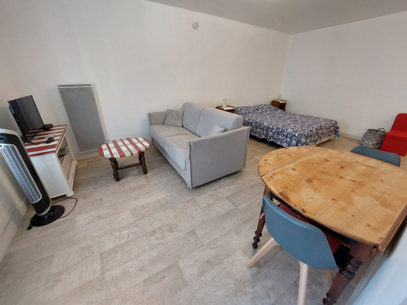 _lv_images__lot_0068376932_02_46901