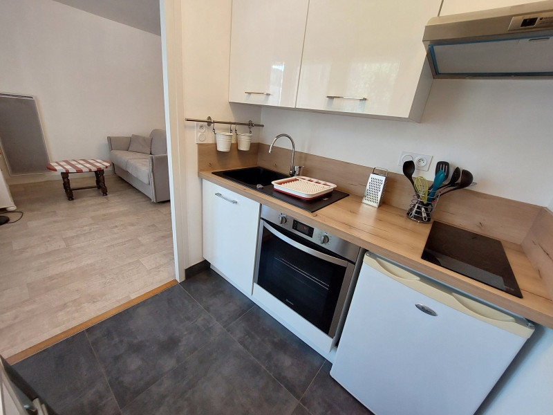 _lv_images__lot_0068376932_11_46910