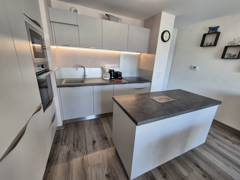 _lv_images__lot_0068376939_03_47538