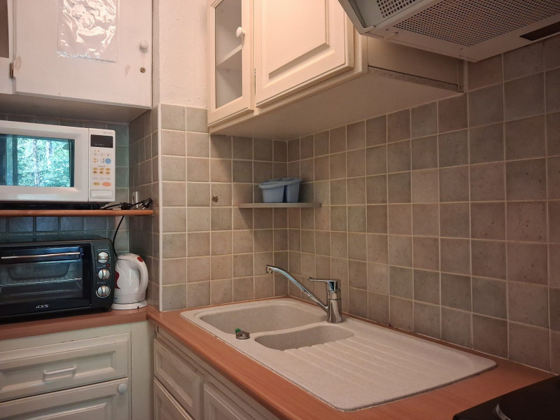 _lv_images__lot_0068376968_04_46643