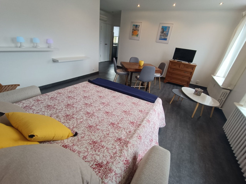 _lv_images__lot_0068376969_14_47362