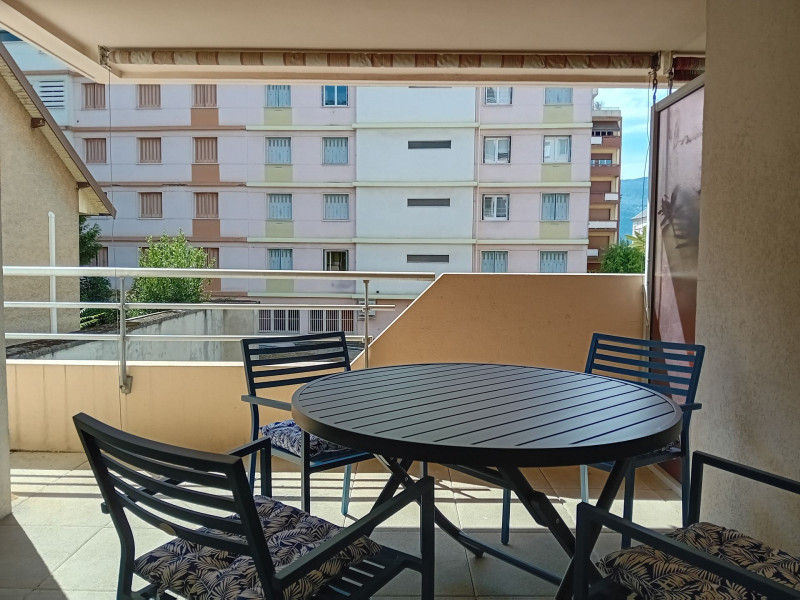 _lv_images__lot_0068376975_05_47572