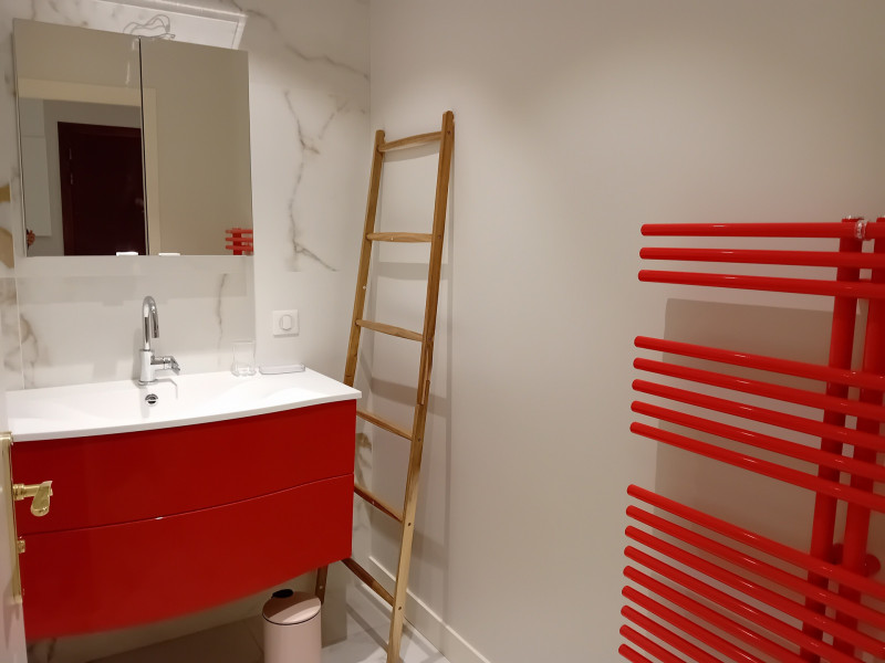 _lv_images__lot_0068376975_09_47576