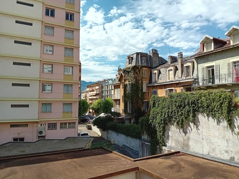 _lv_images__lot_0068376975_16_47583