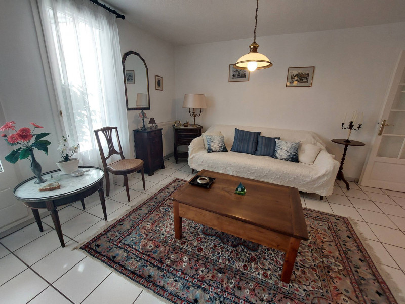 _lv_images__lot_0068376982_03_47490