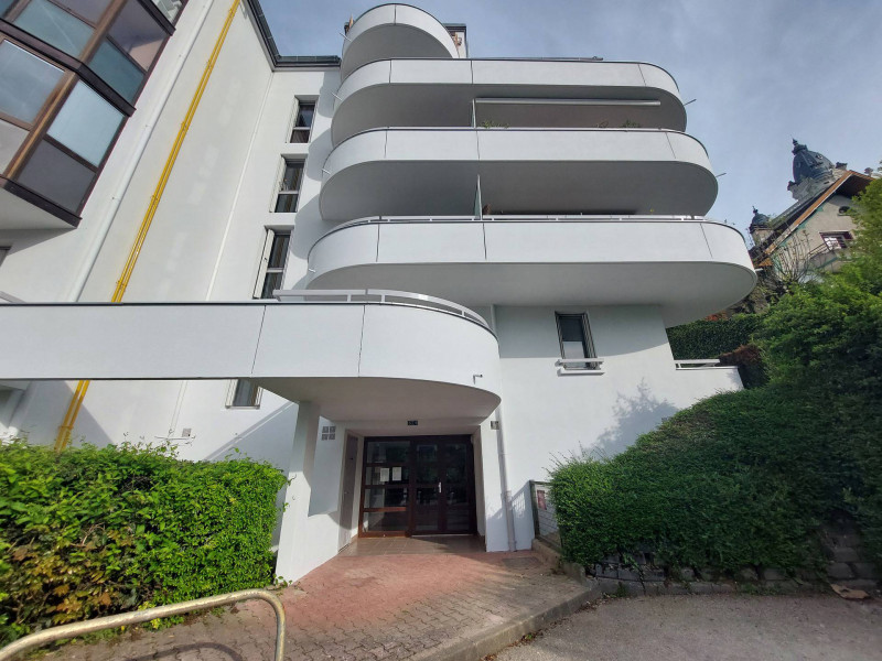 _lv_images__lot_0068376982_12_47499