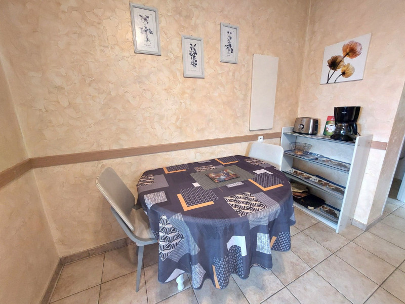 _lv_images__lot_0068376984_03_47264