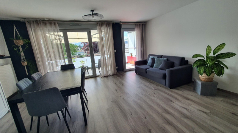 _lv_images__lot_0068376985_02_47868