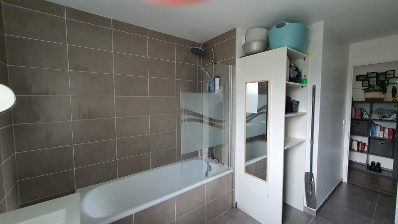 _lv_images__lot_0068376985_11_47876