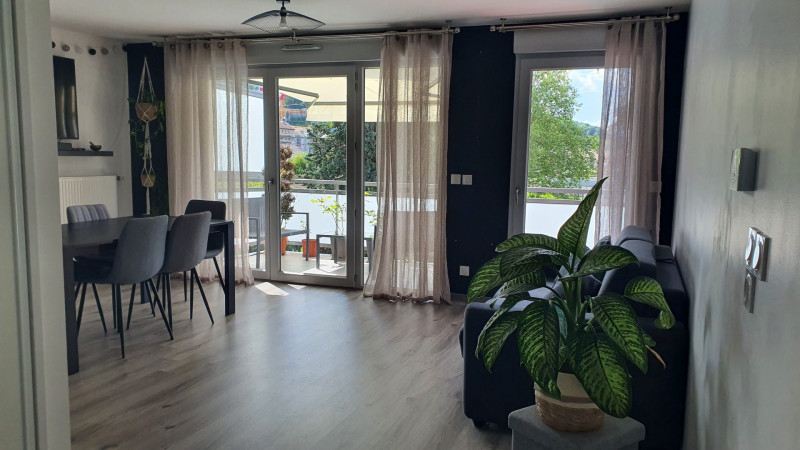 _lv_images__lot_0068376985_15_47880