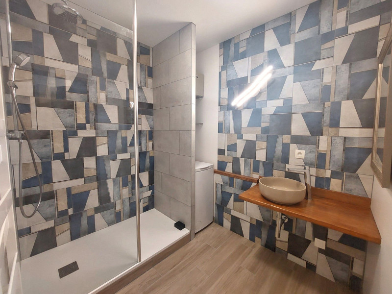 _lv_images__lot_0068376987_05_47754