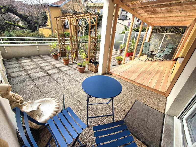 _lv_images__lot_0068376987_11_47760