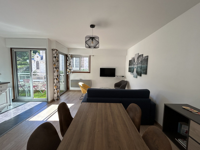 _lv_images__lot_0068376989_01_47522