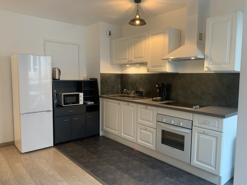 _lv_images__lot_0068376989_04_47525