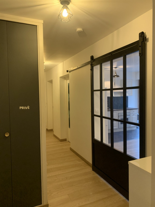 _lv_images__lot_0068376989_11_47532