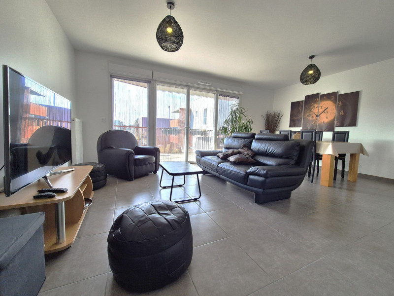 _lv_images__lot_0068376994_01_46931