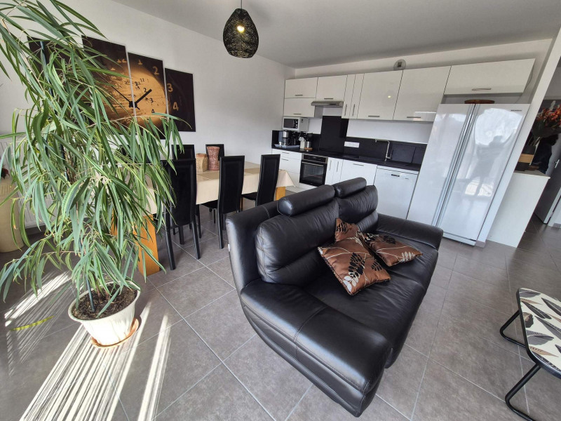 _lv_images__lot_0068376994_04_46934