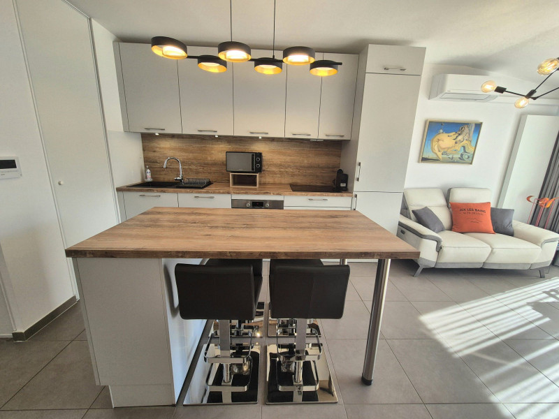 _lv_images__lot_0068376995_02_47738