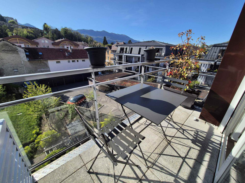 _lv_images__lot_0068376995_12_47748