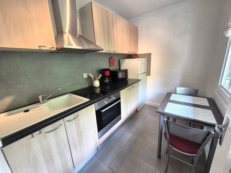 _lv_images__lot_0068376996_03_47022