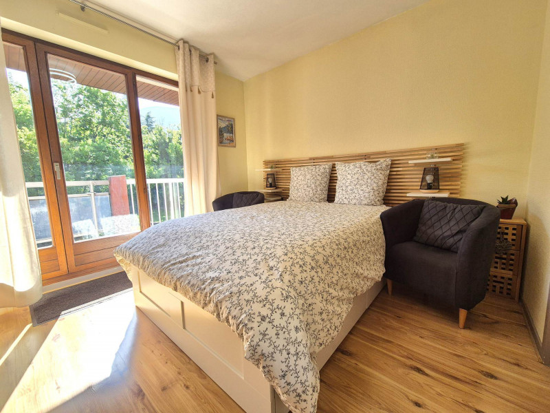 _lv_images__lot_0068376997_11_47438