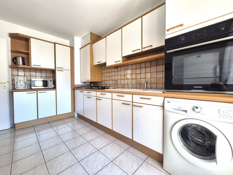 _lv_images__lot_0068376999_03_47143