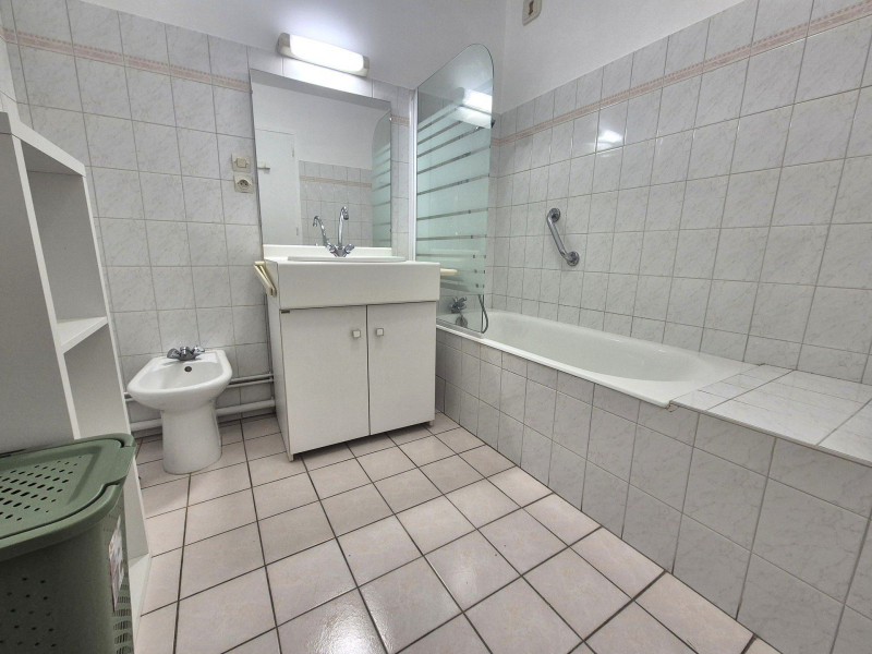 _lv_images__lot_0068376999_09_47149