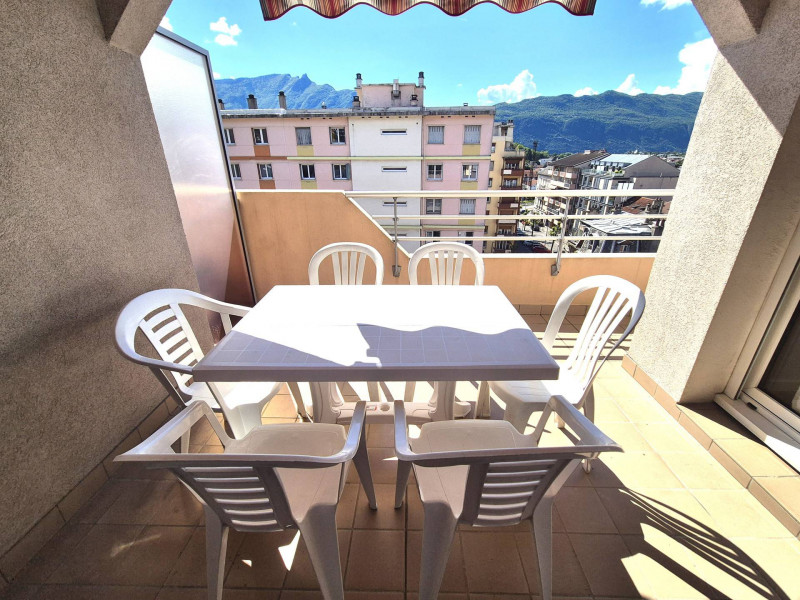 _lv_images__lot_0068376999_14_47154