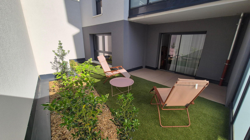 _lv_images__lot_0068377002_13_47470