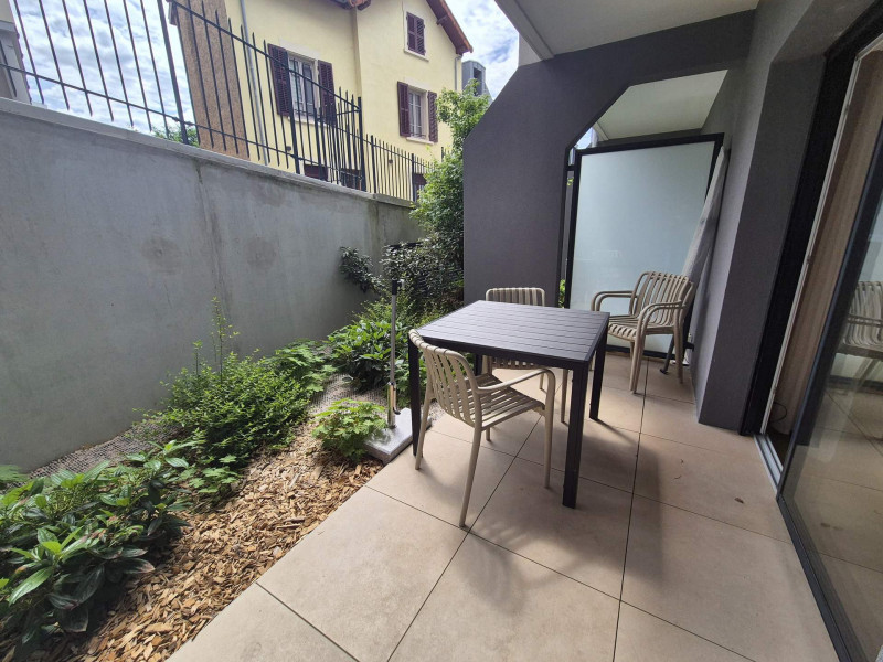 _lv_images__lot_0068377002_15_47471