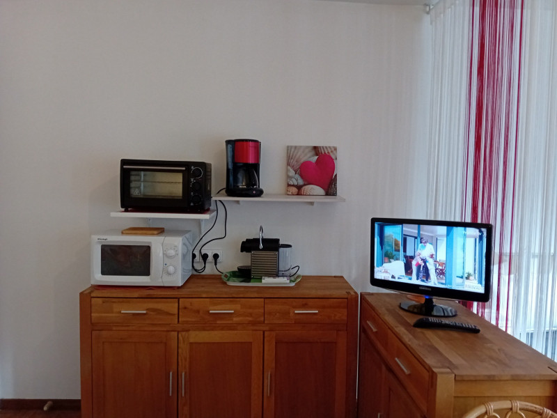 _lv_images__lot_0068377004_08_46894