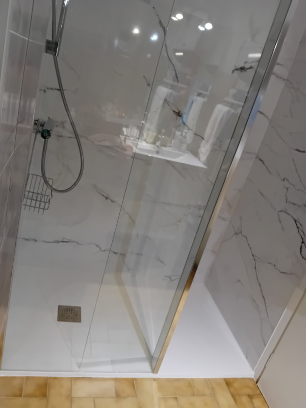 _lv_images__lot_0068377004_10_46896